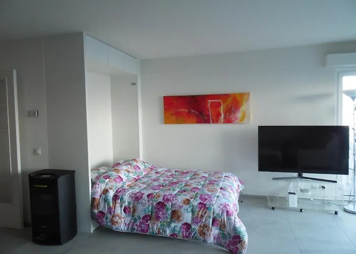 Brissago Apartament *